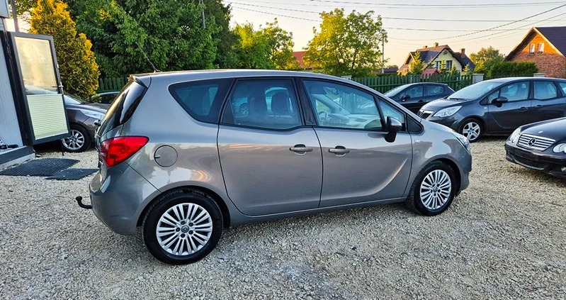 Opel Meriva cena 26500 przebieg: 190000, rok produkcji 2014 z Siemiatycze małe 781